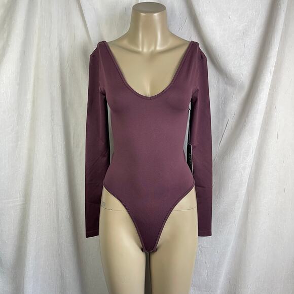 Forever 21 Sculpt Butter Seamless Thong Bodysuit V Neck Long Sleeve Purple NWT S - Picture 1 of 16